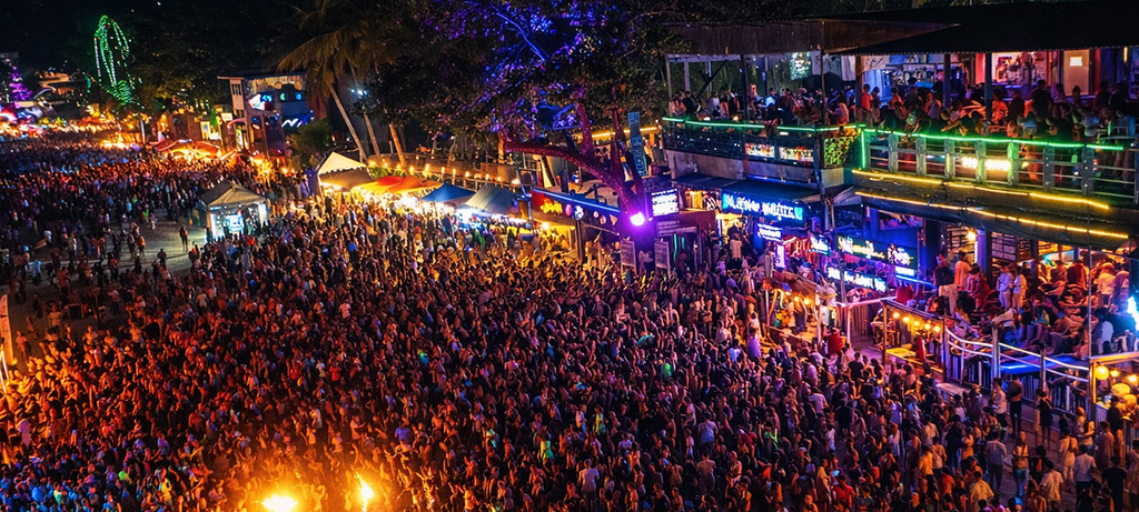 Full Moon Party Koh Phangan → VIP (Speed Boat + Hotel Pickup + Return Flexibility) — photo 2
